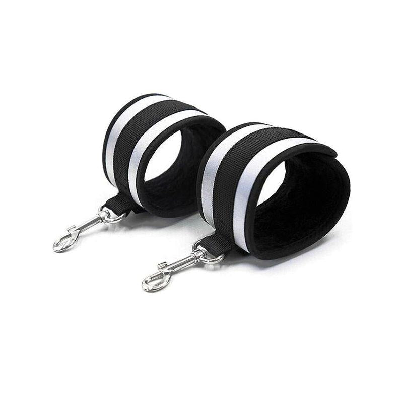 Esposas Muñecas Gris