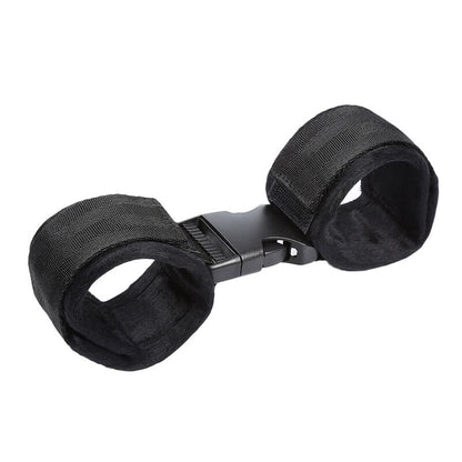 Restricciones Muñeca Con Broche