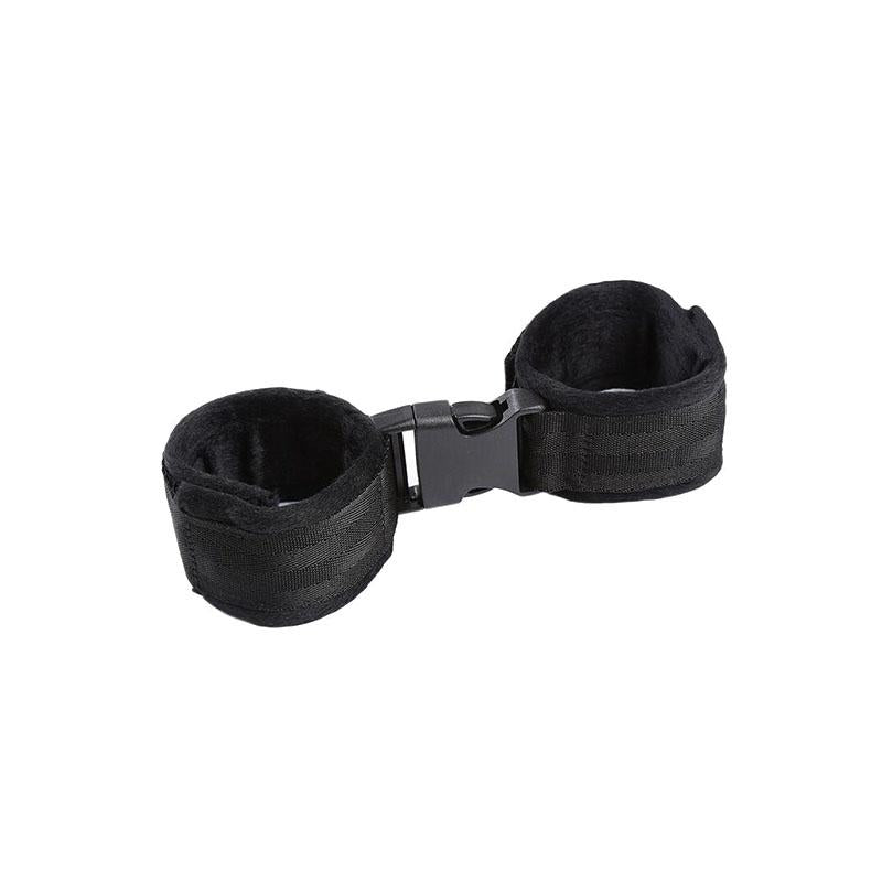 Restricciones Muñeca Con Broche