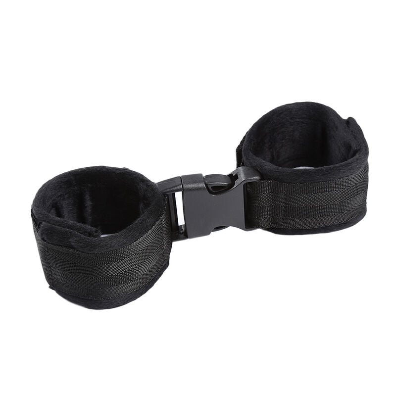 Restricciones Muñeca Con Broche