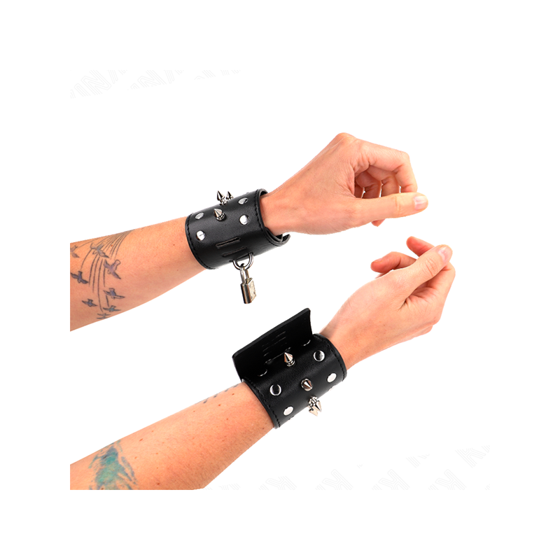 Muñequeras Estilo Punk Con Pinchos 25 X 6 Cm