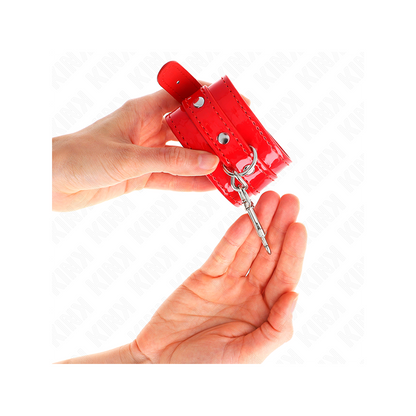 Muñequeras Con Tachuelas Rojo Ajustable 23-33 Cm