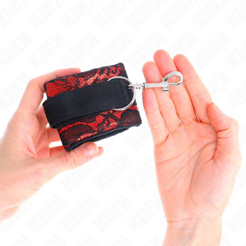 Muñequeras Cortas De Encaje Terciopelo Y Unión De Nylon Rojo/Negro 23 X 6.5 Cm