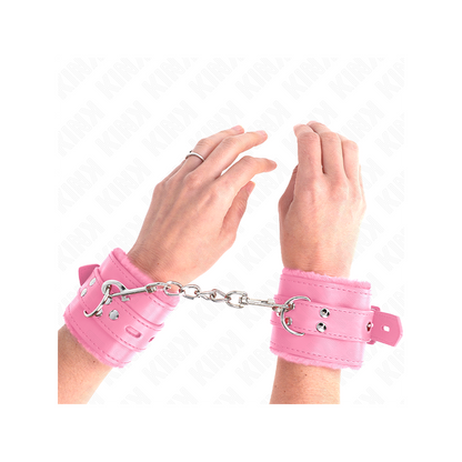 Muñequeras Forradas Con Agujeros Cuadrados Rosa Y Correa Rosa Ajustable 17-29 Cm X 6 Cm