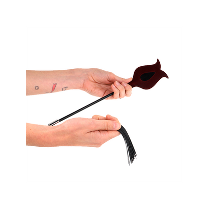 Látigo de Borla con Forma de Rosa